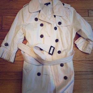 BEBE cropped sleeve spring coat